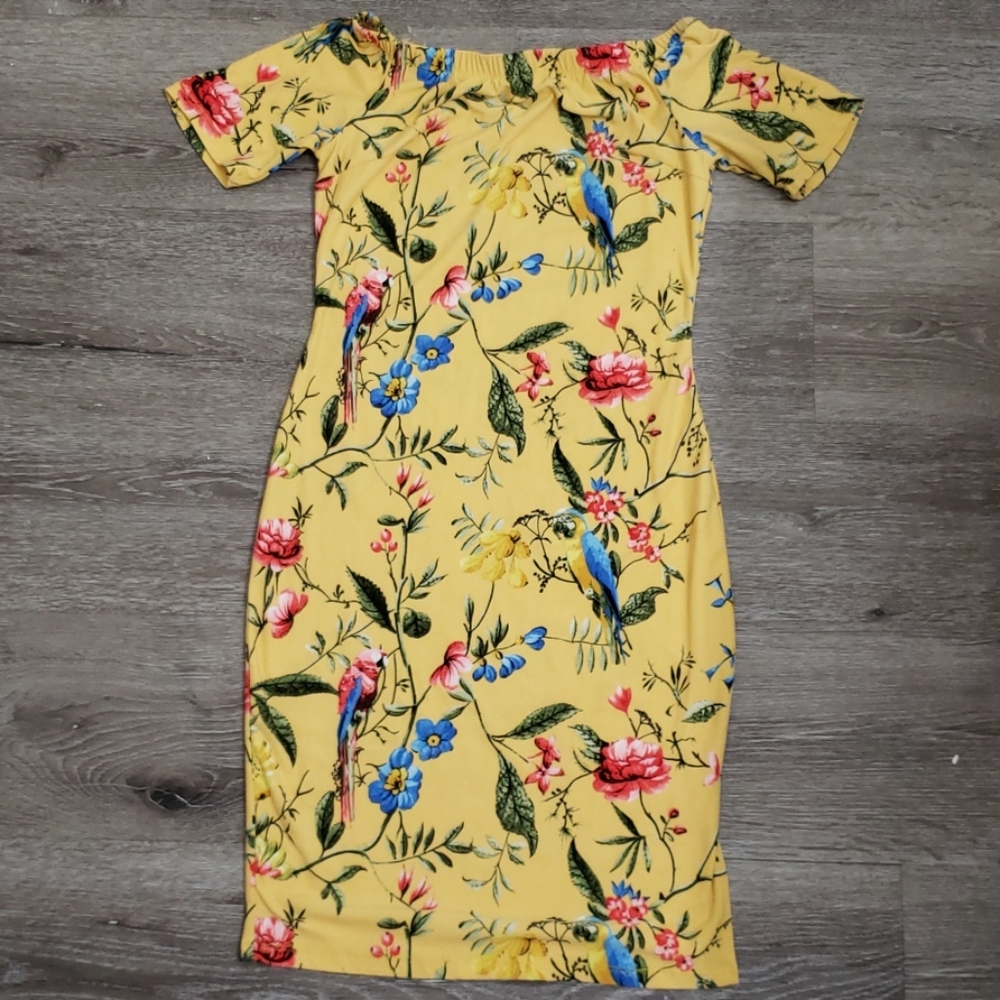 Dress - Picture 1 of 2